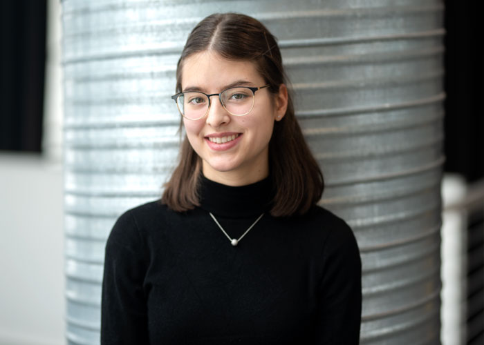 Camille Caron awarded the Next Generation Prize by the Association of  Québec Women in Finance, News