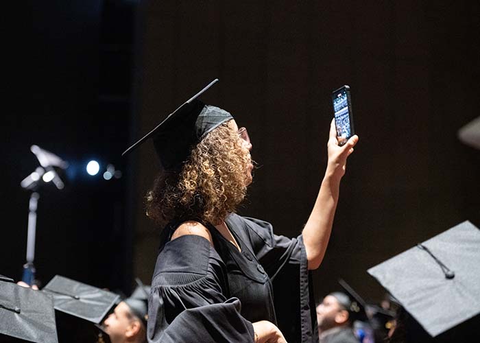 Remise des diplômes de certificat et de baccalauréat en gestion, le 28 novembre 2022.