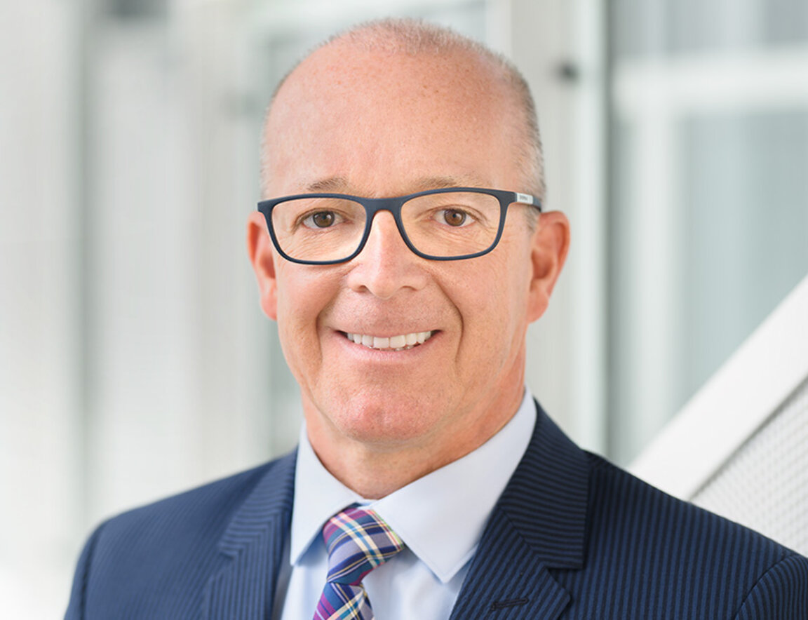 Portrait de Guy Paré, professeur au Département de technologies de l’information de HEC Montréal.