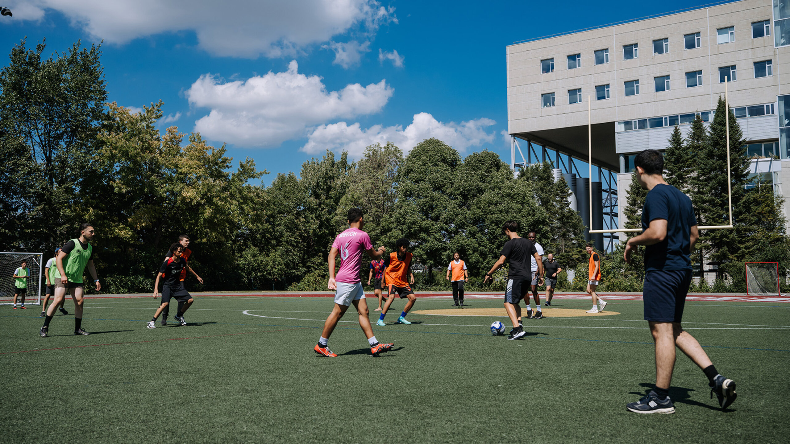 Partie de soccer organisée dans le cadre des intégrations d'automne.