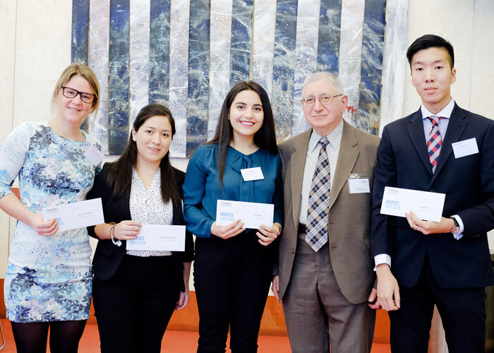Félicitations aux 228 étudiants boursiers de l’automne 2017!