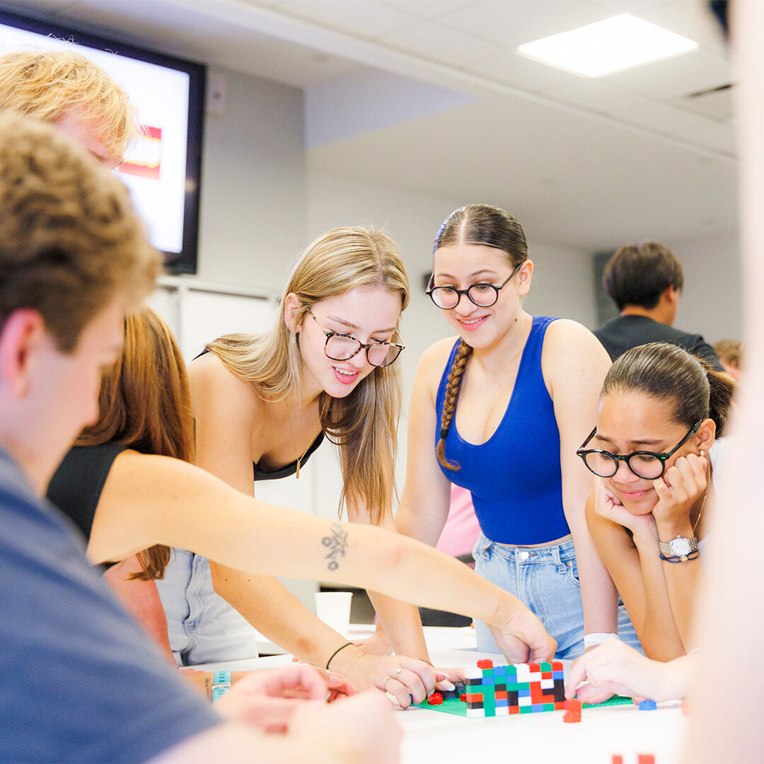 Students in the B.A.A. AGIR track collaborating around a table during a group activity organized as part of the 2026 back-to-school season.
