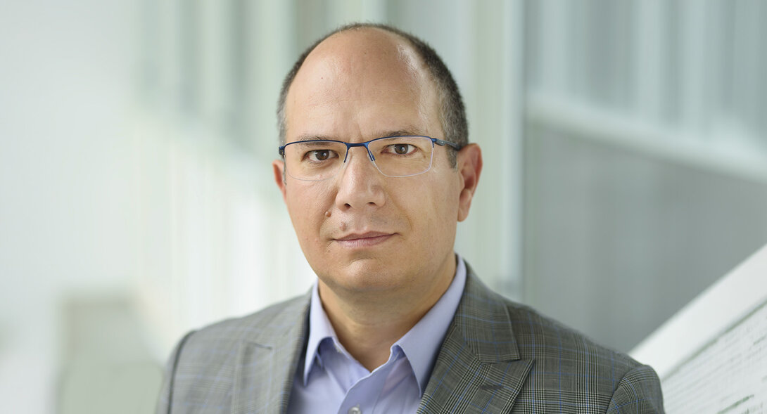 Luis Cisneros