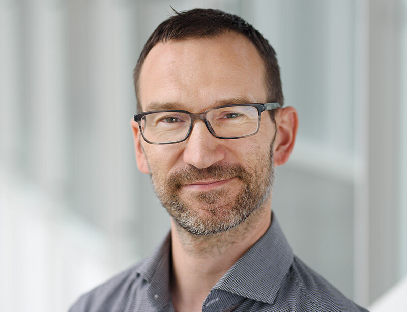 Portrait du professeur Stefan Tams