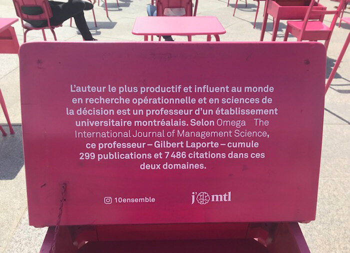 Une classe nomade de 100 pupitres pour sensibiliser le public à la contribution des universités