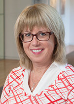 Gwyneth Edwards récompensée par la <i>Revue canadienne des sciences de l’administration</i>