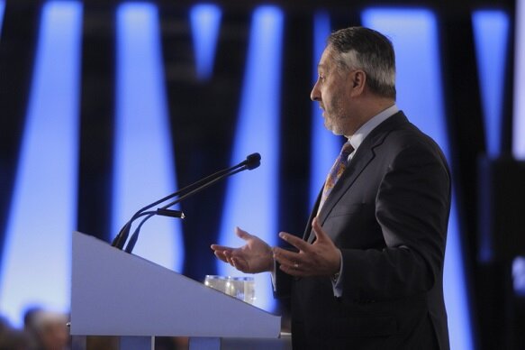 Michel Patry prononce une allocution à la Chambre de commerce du Montréal métropolitain