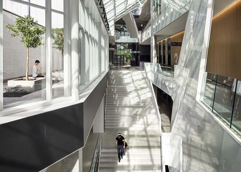 &Eacute;difice H&eacute;l&egrave;ne Desmarais