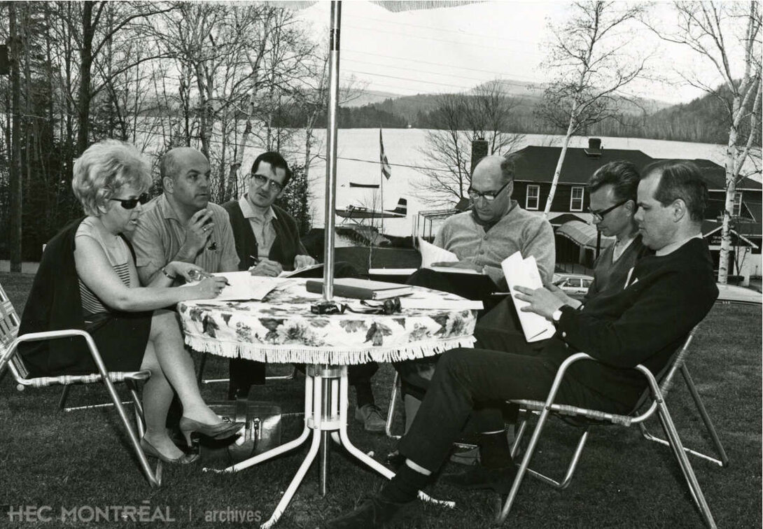   Description : Période d'étude au Lac Ouimet Club lors de l'Association professionnelle des industriels. Date : 1967 Crédit photo : Photographe inconnu Cote archivistique : A024/XPH,0018