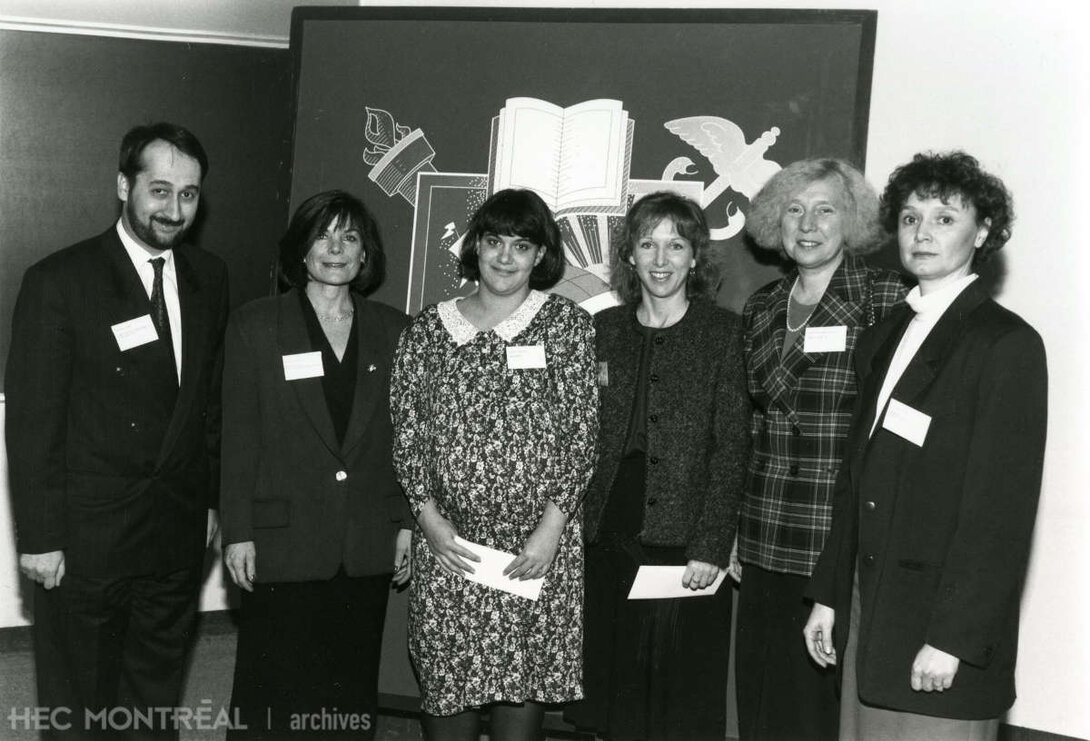   Description : Michel Patry, Suzanne Tailleur, Liette Lapointe, Isabelle Fortier, Francine Harel-Giasson et Louise St-Cyr. Date : 1993 Crédit photo : Photographe inconnu Cote archivistique : A032/XPH,0011