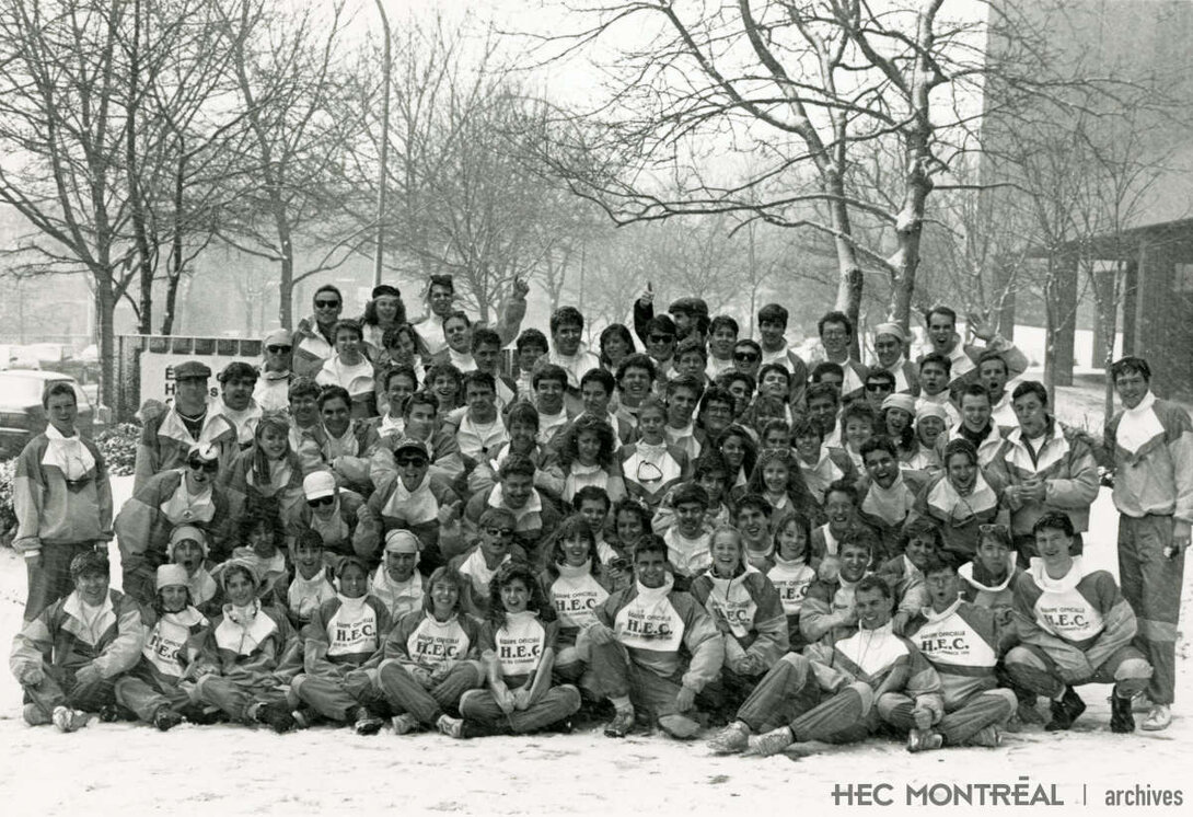   Description : Équipe de HEC Montréal des Jeux du commerce, en 1990. Date : 1989 Crédit photo : Photographe inconnu Cote archivistique : A054/X99,0008