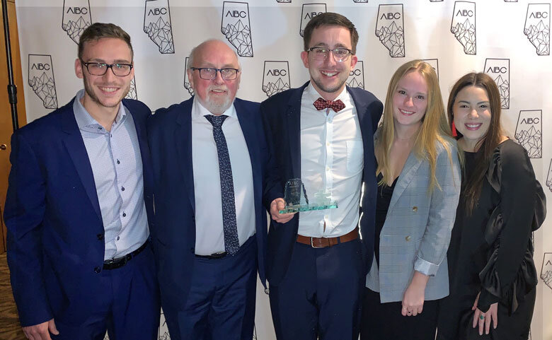 Alberta comprtition vitrine