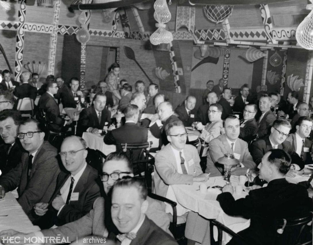   Description : Repas polynésien, au Kon-Tiki, organisé pour le 50e anniversaire de l'École. Date : 1960 Crédit photo : Photographe inconnu Cote archivistique : P001/XPH,0057