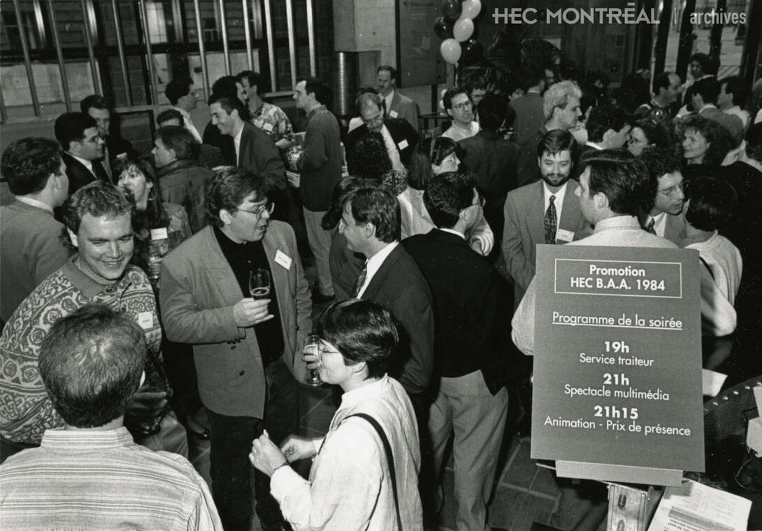   Description : Retrouvailles de la promotion BAA 1984. Date : ca 1994 Crédit photo : Photographe inconnu Cote archivistique : P001/Z,0061