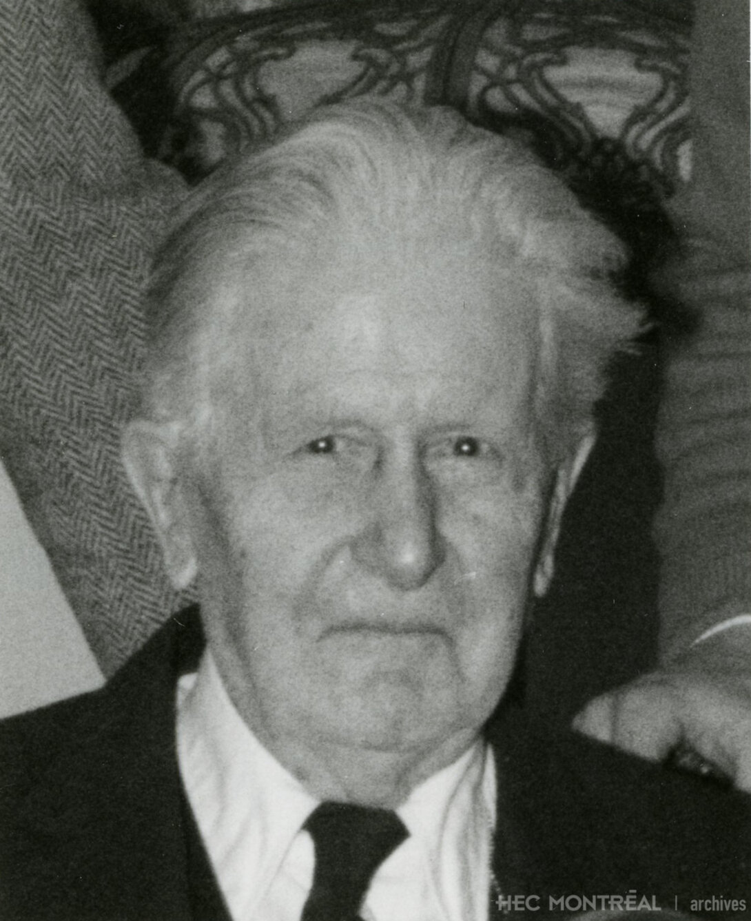  Description : Portrait de Rodolphe Joubert publié dans Le Caducée en avril 1986 à la suite de son décès. Date : 1986 Crédit photo : Photographe inconnu Cote archivistique : P005/XPH,0018