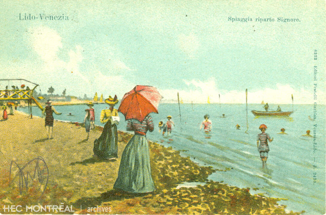   Description : Carte postale montrant l'île du Lido, station balnéaire de Venise. Date : Inconnue Crédit photo : Photographe inconnu Cote archivistique : P017/X99,0001
