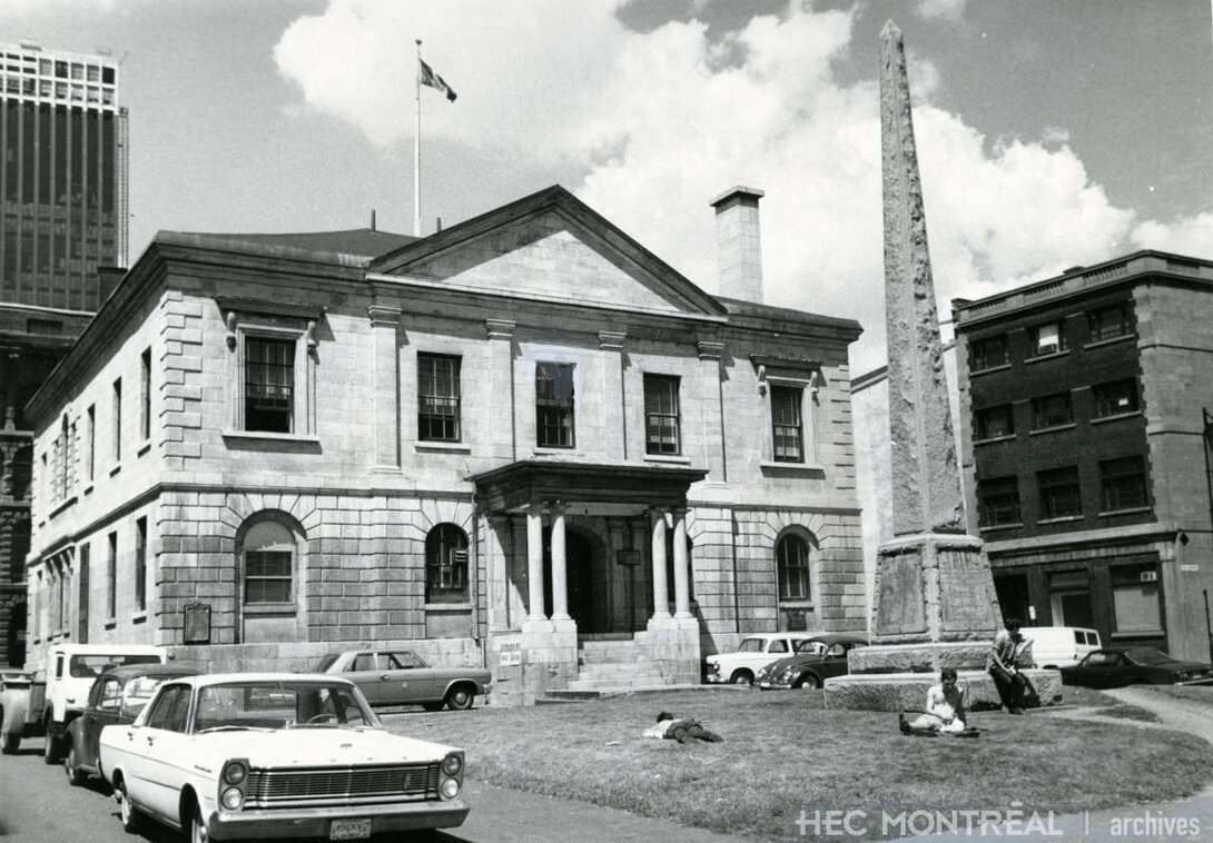   Description : Premier emplacement de la Montréal Customs House, place Royale. Date : ca 1960 Crédit photo : Photographe inconnu Cote archivistique : P019/X1,0032