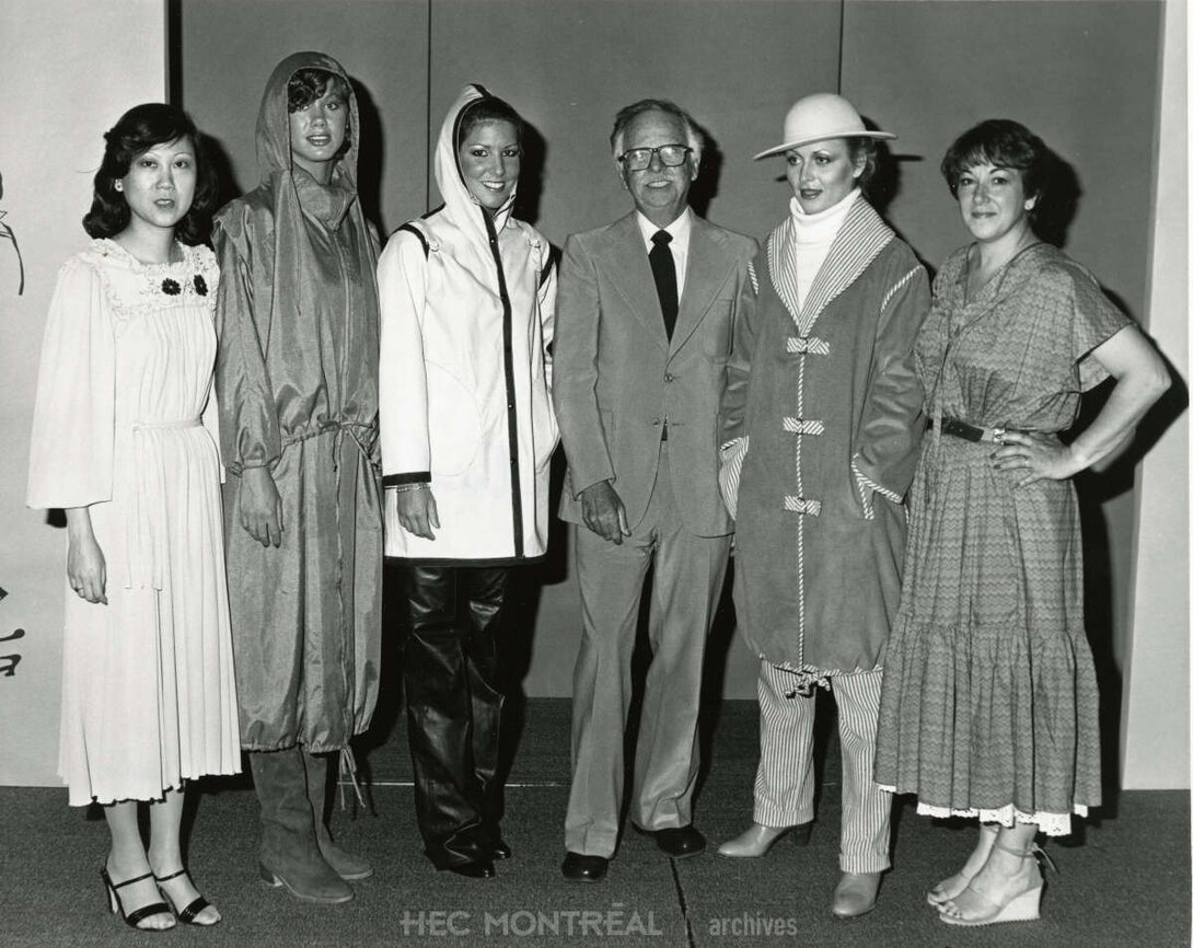   Description : Défilé de mode des projets étudiants du Collège LaSalle.  Date : 1978 Crédit photo : Bob Pichette Studio Cote archivistique : P022/x99,0001