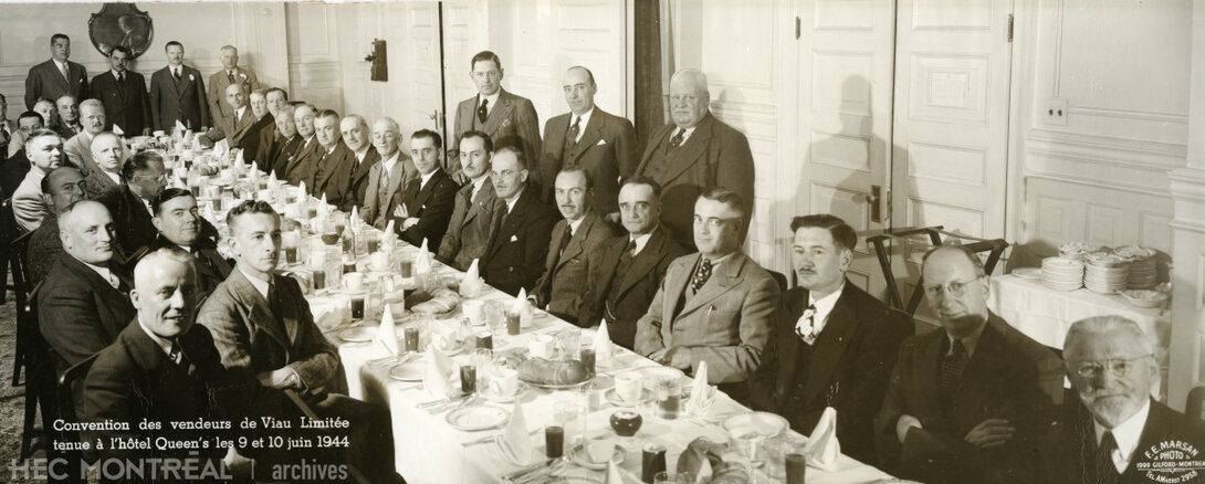   Description : Convention des vendeurs de Viau limitée tenue à l'hôtel Queen's, les 9 et 10 juin 1944. Date : 1944 Crédit photo : Photographe inconnu Cote archivistique : P070/XPH,0013