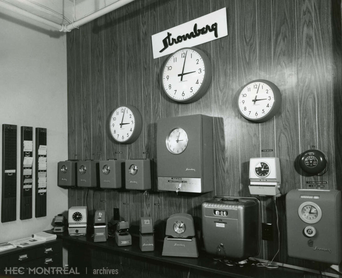   Description : Plusieurs modèles d'horodateurs de la marque Stromberg. Date : 1965 Crédit photo : Photographe inconnu Cote archivistique : P073/X99,0005