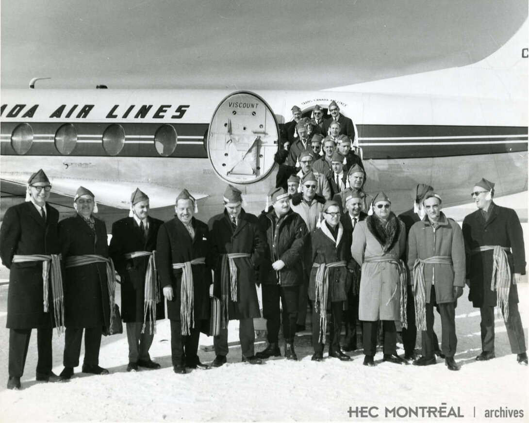 Description : Visite de Roger Néron à Québec afin d'assister à la présentation de « Station Profile ». Date : 1964 Crédit photo : Photo Marcel Laforce Enr. Cote archivistique : P074/XPH,0013