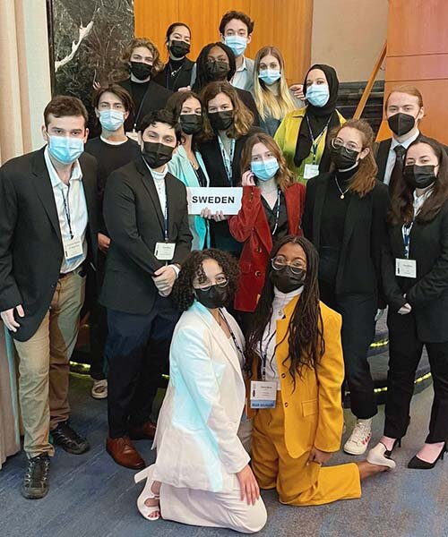 nouvelle 500x700 NMUN