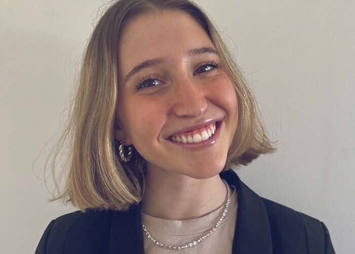 Charl&egrave;ne H&eacute;bert